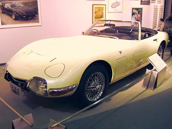 Toyota 2000GT Tyres - James Bond's 2000GT from 'You Only Live Twice'